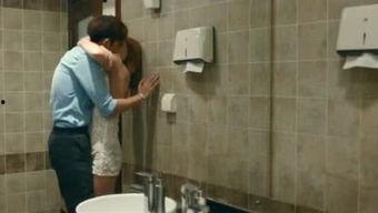 厕所吻视频,私密瞬间，情感火花瞬间点燃